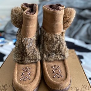 Manitobah Mukluks Waterproof Short Snowy Owl boots